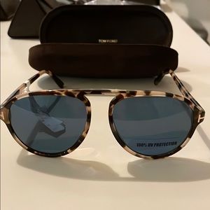 Tom Ford- Brown/Tan Unisex Sunglasses